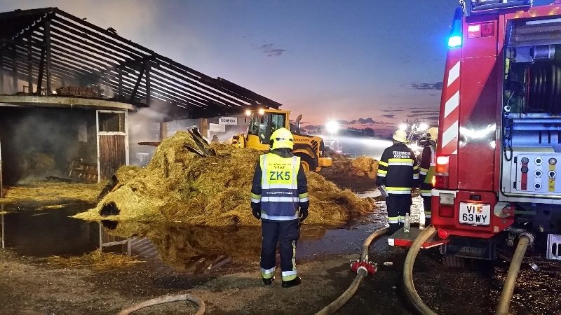 Wirtschaftsgebäude vollbrand (Bild 2)